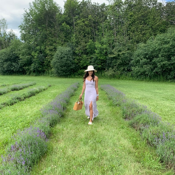 Meet your Posher, Kalla - Picture 1 of 1